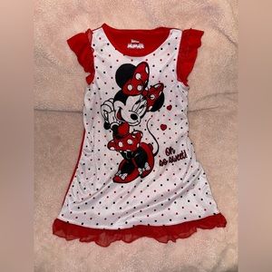 Disney Junior Minnie Mouse nightgown, girl’s size 5T, color Red/White/Black